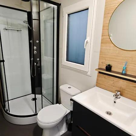 Relax Tiny House 펜션 류블랴나